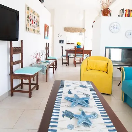 Daire Welcomely - Luxury Tharros