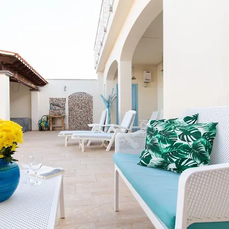 Daire Welcomely - Luxury Tharros *