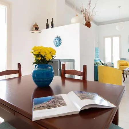 Daire Welcomely - Luxury Tharros Càbras