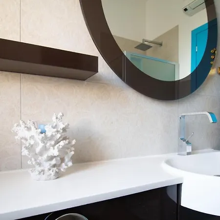 Welcomely - Luxury Tharros Daire *