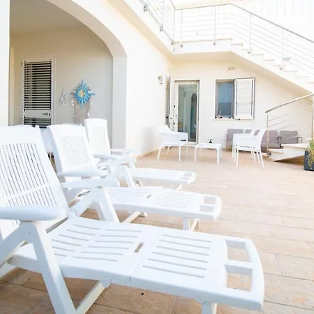 Welcomely - Luxury Tharros Daire Càbras