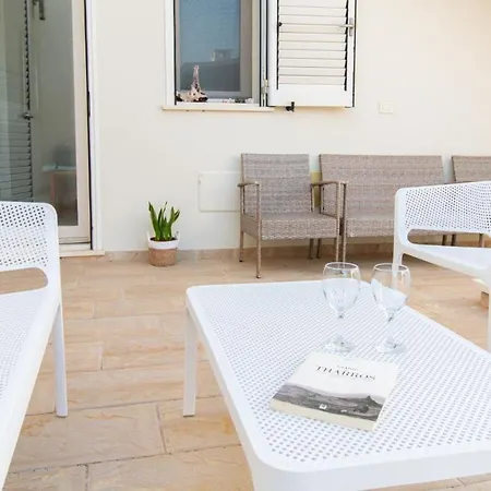 Welcomely - Luxury Tharros Daire Càbras